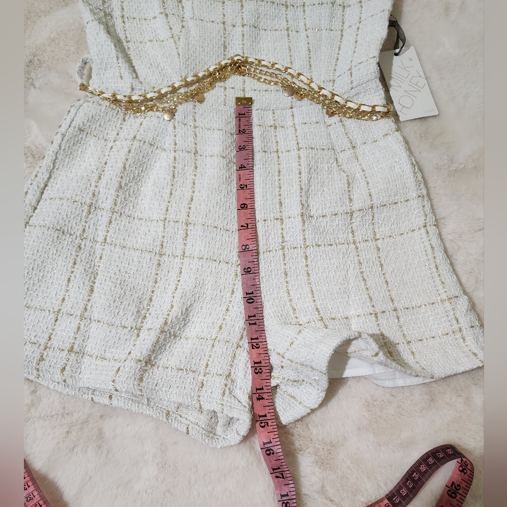Chic White and Gold Plaid Jacket and Jumpsuit Set - Picture 14 of 16